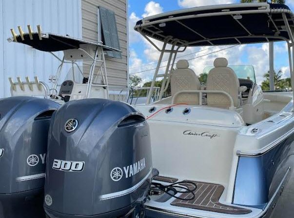 Chris-Craft Catalina 29 Sun Tender