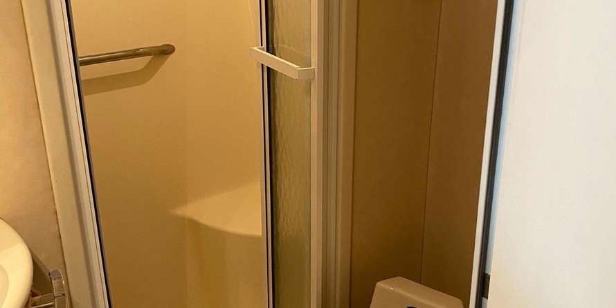 Sea ray 500 db sedan bridge