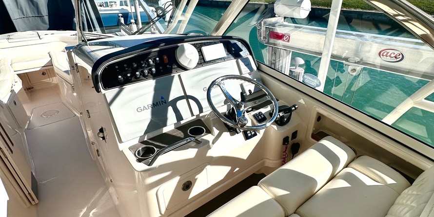 Grady-White Freedom 335