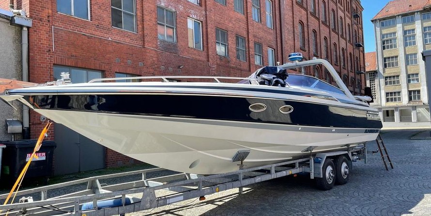 Sunseeker custom 37.40ft