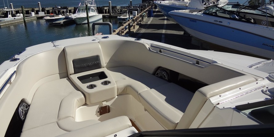 Boston Whaler 270 Vantage