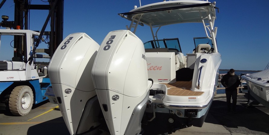 Boston Whaler 270 Vantage