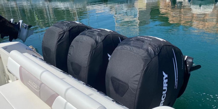 Boston Whaler 370 Outrage