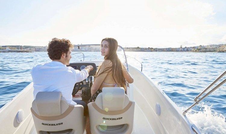 Quicksilver Activ 605 Open