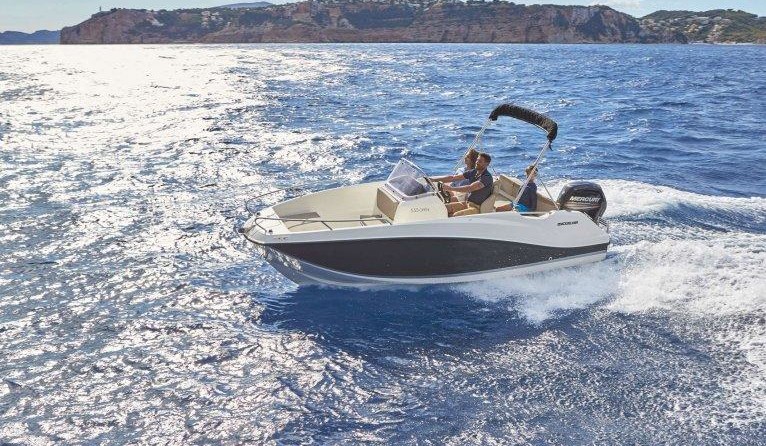 Quicksilver Activ 555 Open