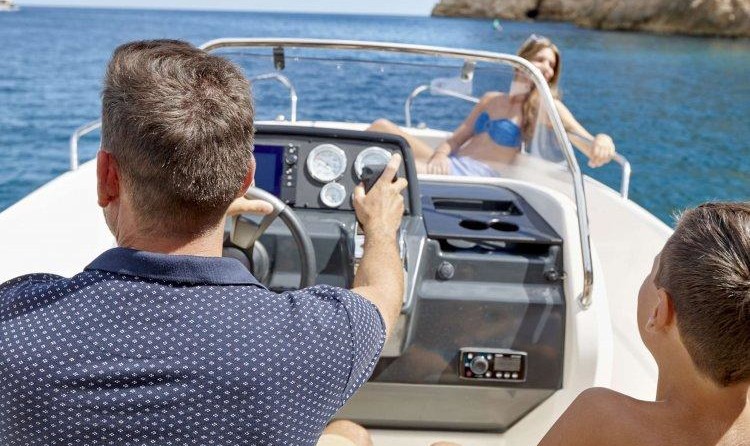 Quicksilver Activ 555 Open