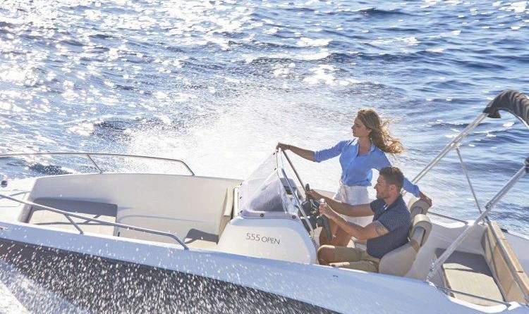 Quicksilver Activ 555 Open