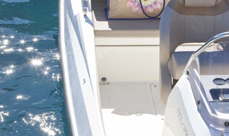 Quicksilver Activ 555 Open