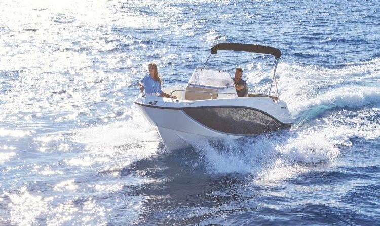 Quicksilver Activ 555 Open