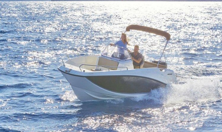 Quicksilver Activ 555 Open