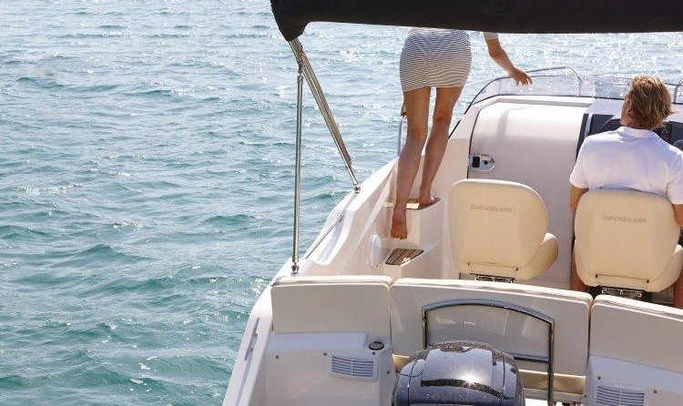 Quicksilver Activ 555 Cabin