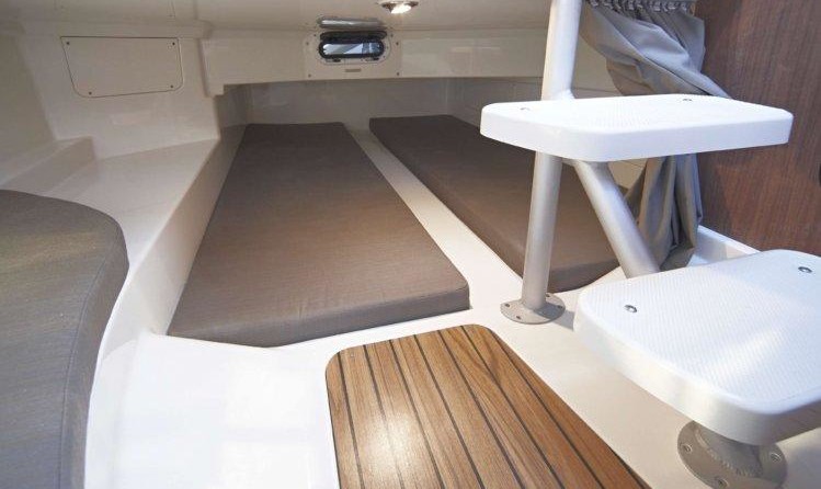 Quicksilver Activ 805 Cruiser