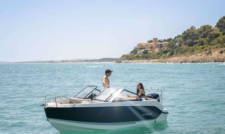 Quicksilver Activ 555 Bowrider