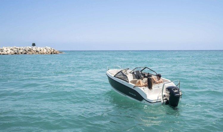 Quicksilver Activ 555 Bowrider