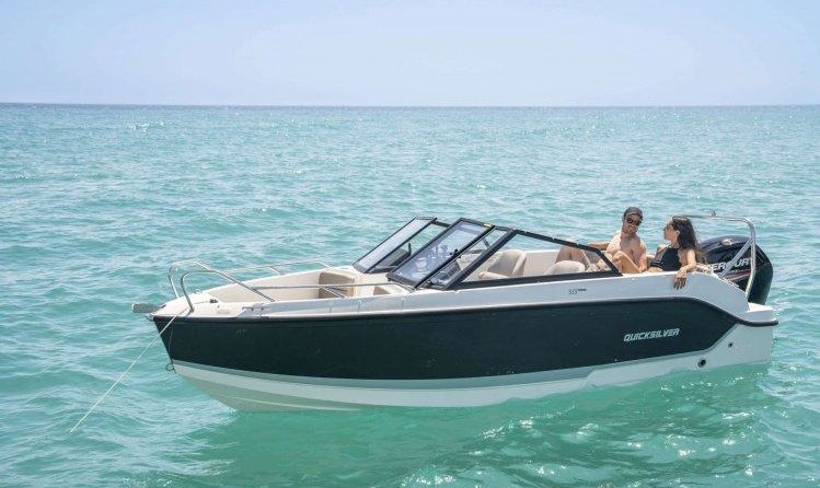 Quicksilver Activ 555 Bowrider
