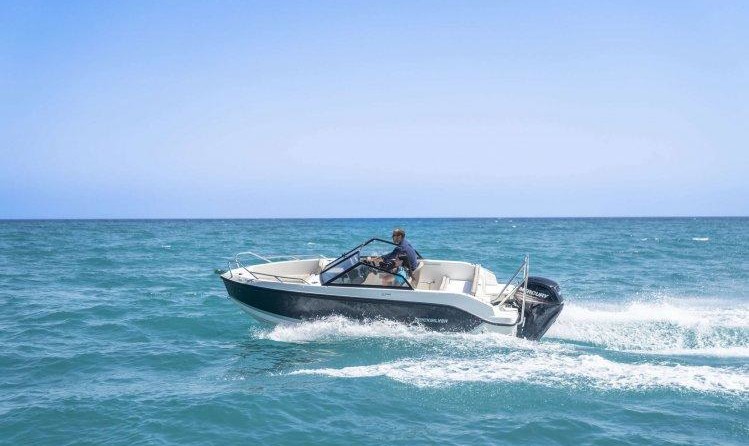 Quicksilver Activ 555 Bowrider