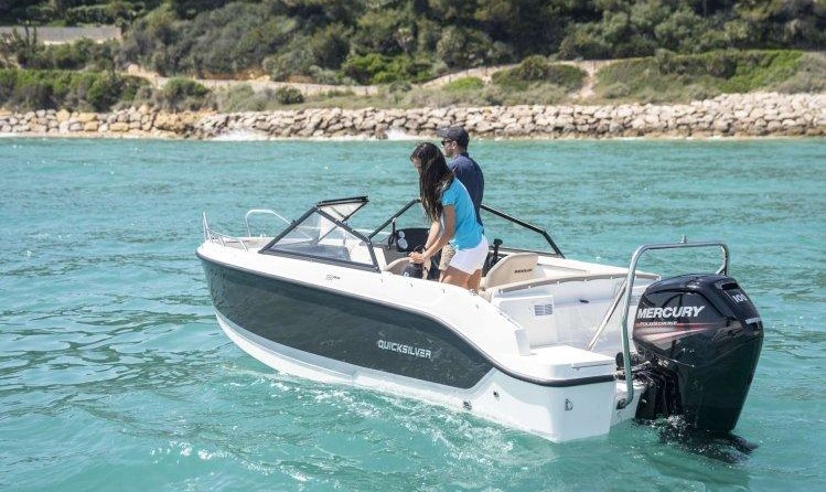 Quicksilver Activ 555 Bowrider