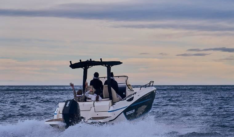 Quicksilver Activ 805 Open