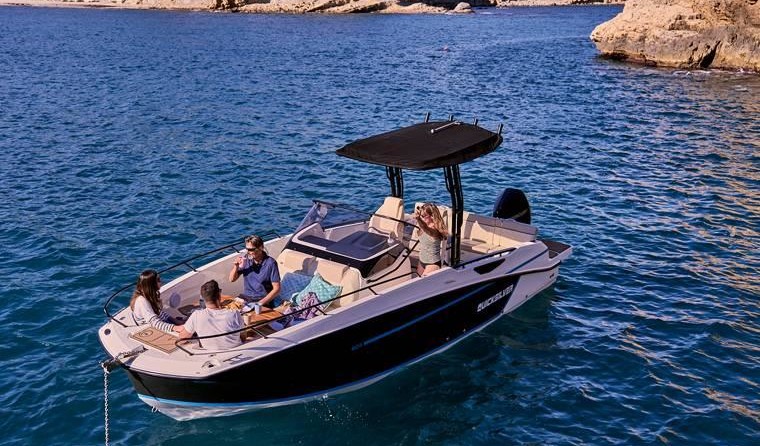 Quicksilver Activ 805 Open