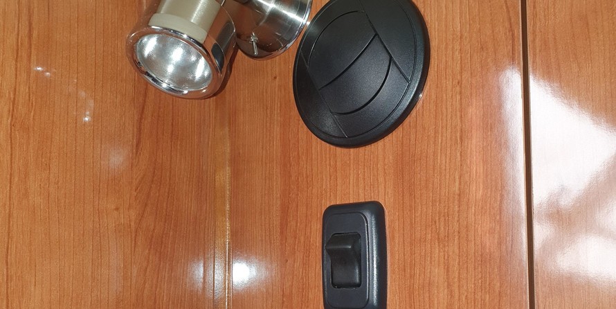 Cruisers Yachts 330 Express