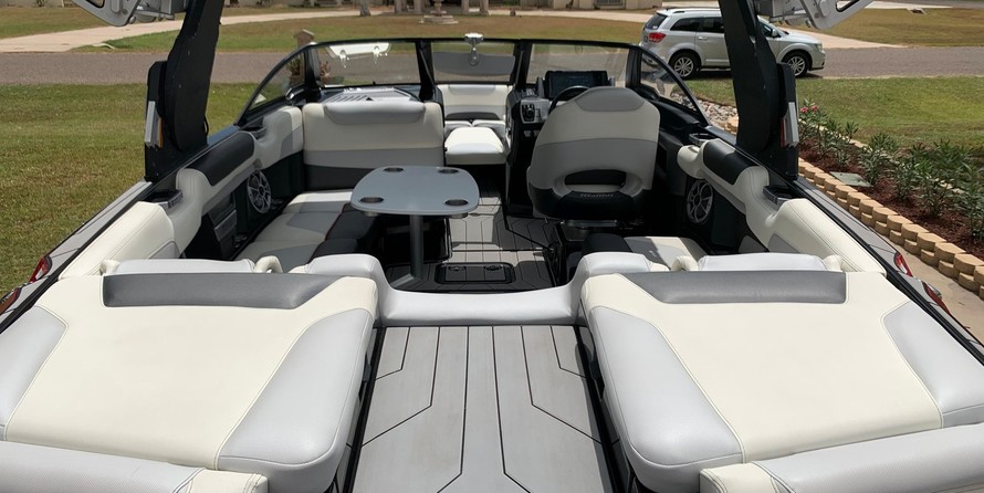 Malibu M235