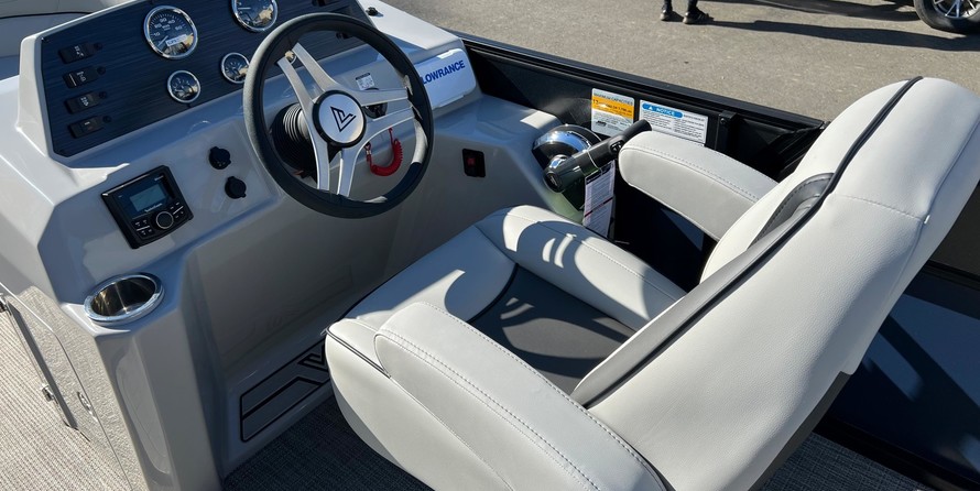 60 x 16 tri-toon passenger vessel