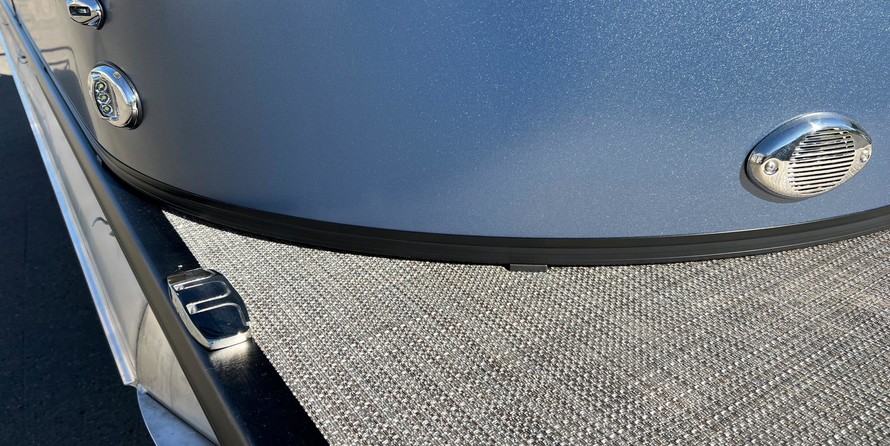 60 x 16 tri-toon passenger vessel