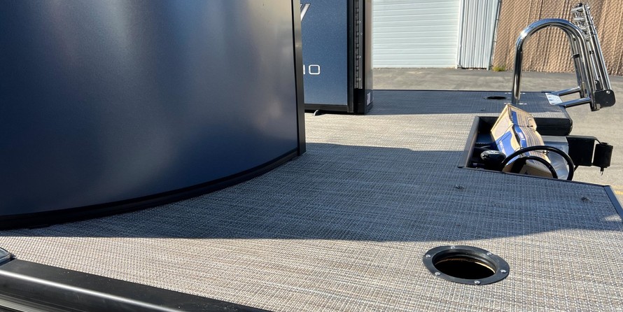 60 x 16 tri-toon passenger vessel