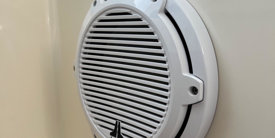 Pursuit st 310 sport