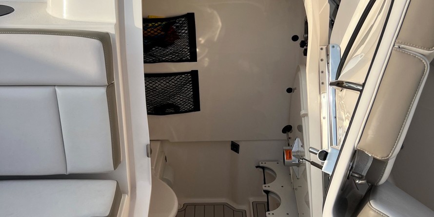 Pursuit st 310 sport