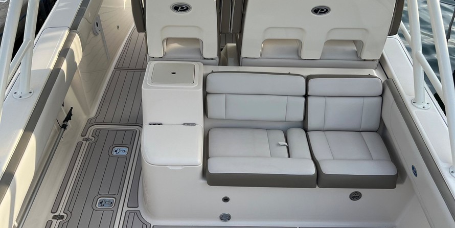 Pursuit st 310 sport