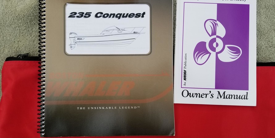 Boston Whaler 235 Conquest