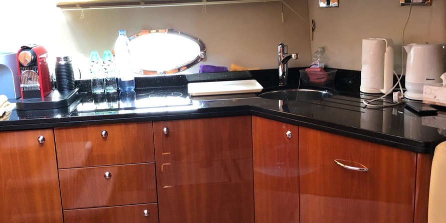 Sunseeker Predator 72