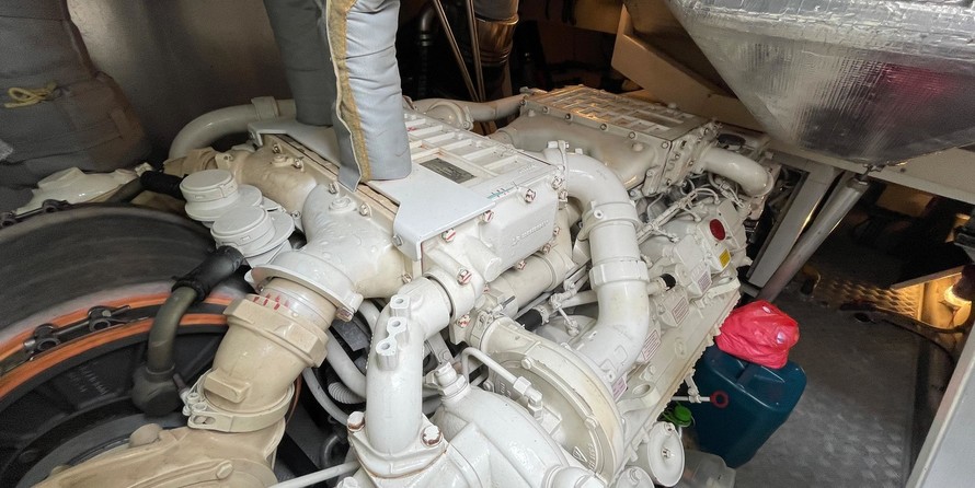 Sunseeker Predator 72