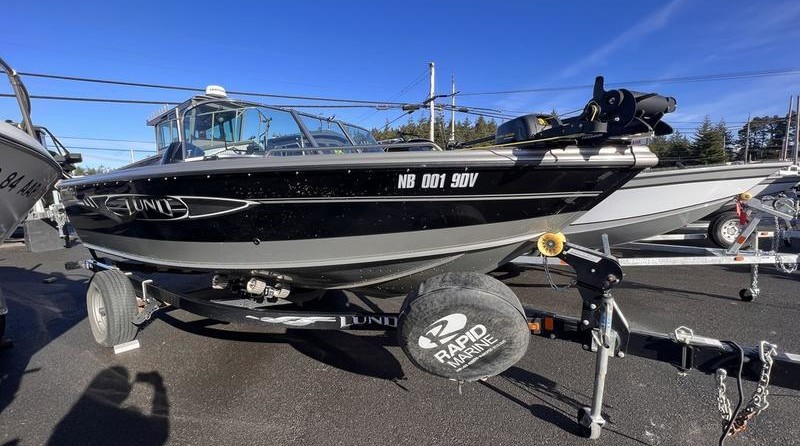 Lund Boats 1800 Tyee