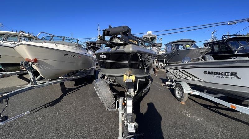 Lund Boats 1800 Tyee