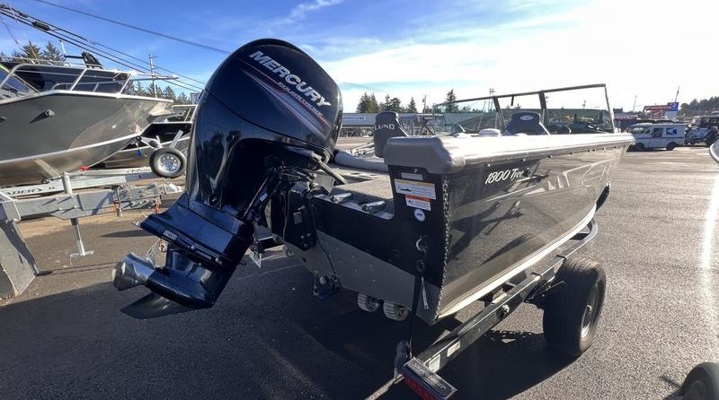 Lund Boats 1800 Tyee