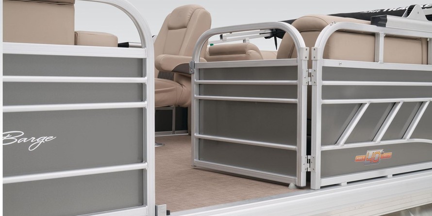 Sun Tracker Party Barge 22 DLX