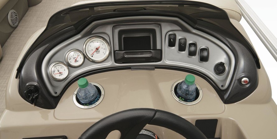 Sun Tracker Party Barge 20 DLX