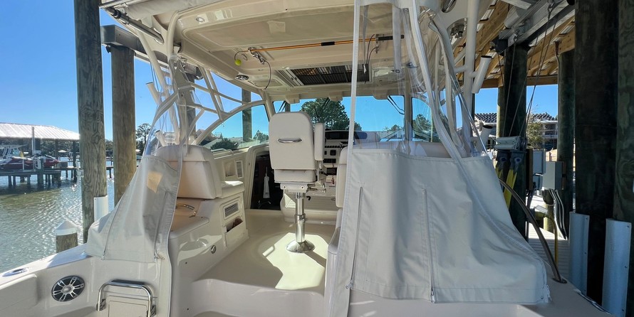 Grady-White Express 370