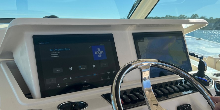 Grady-White Express 370