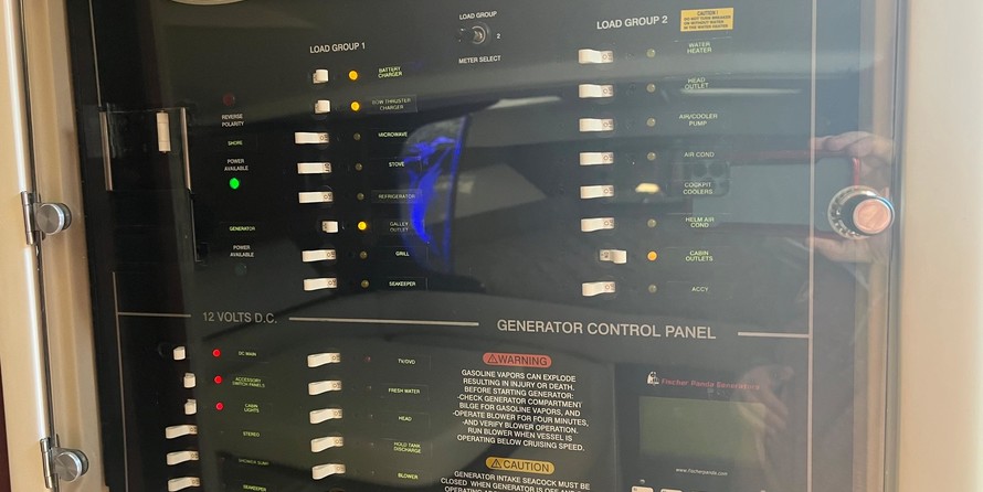 Grady-White Express 370