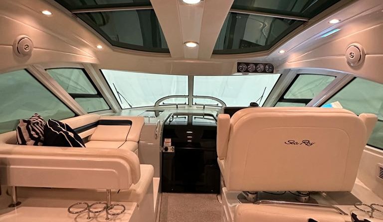 Sea Ray 470 Sundancer