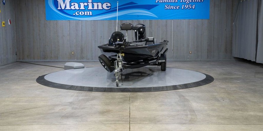 Lund Boats 1775 Impact SS