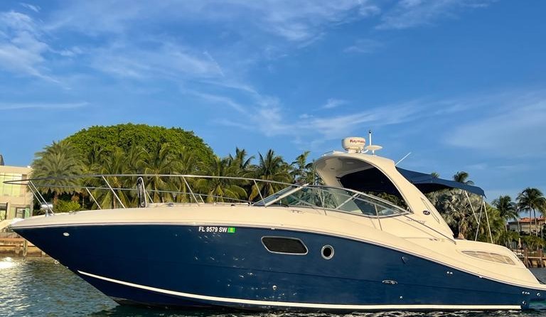 Sea Ray 350 Sundancer
