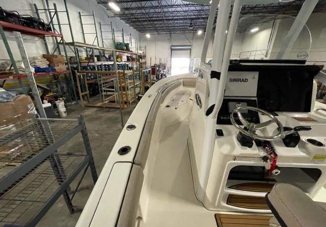 Angler Pro Boats 2900 center console