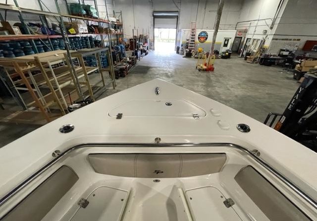 Angler Pro Boats 2900 center console