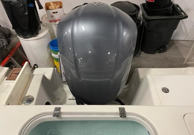 Angler Pro Boats 2900 center console