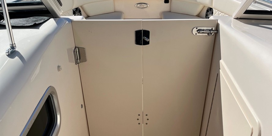 Grady-White Freedom 307