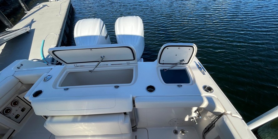 Grady-White Freedom 307